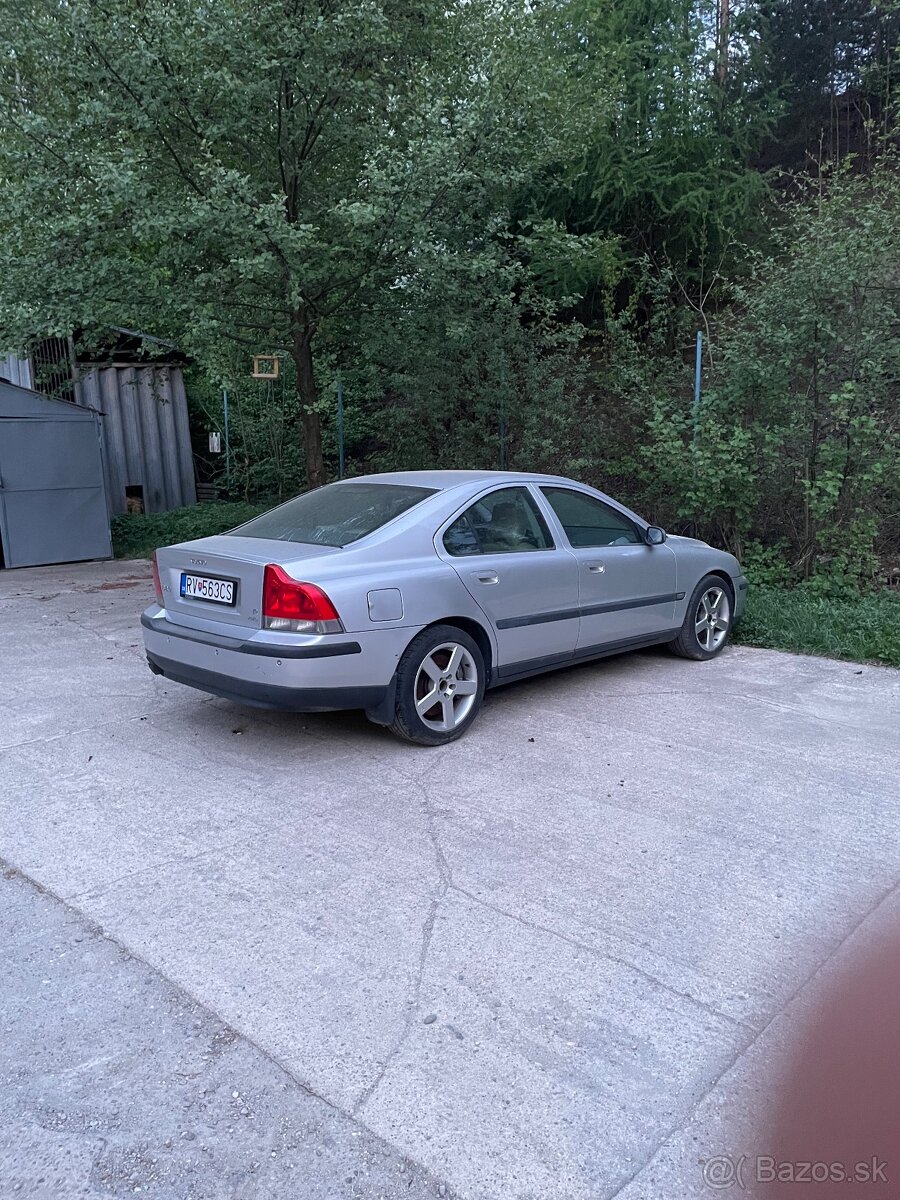VOLVO S 60 R/300PS/44 - 2