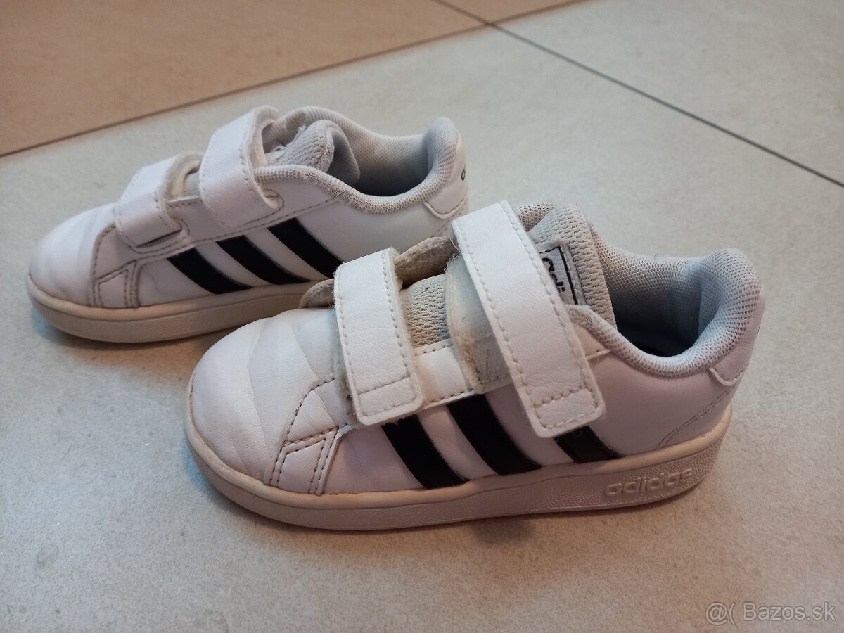 Biele botasky Adidas 24 - 2