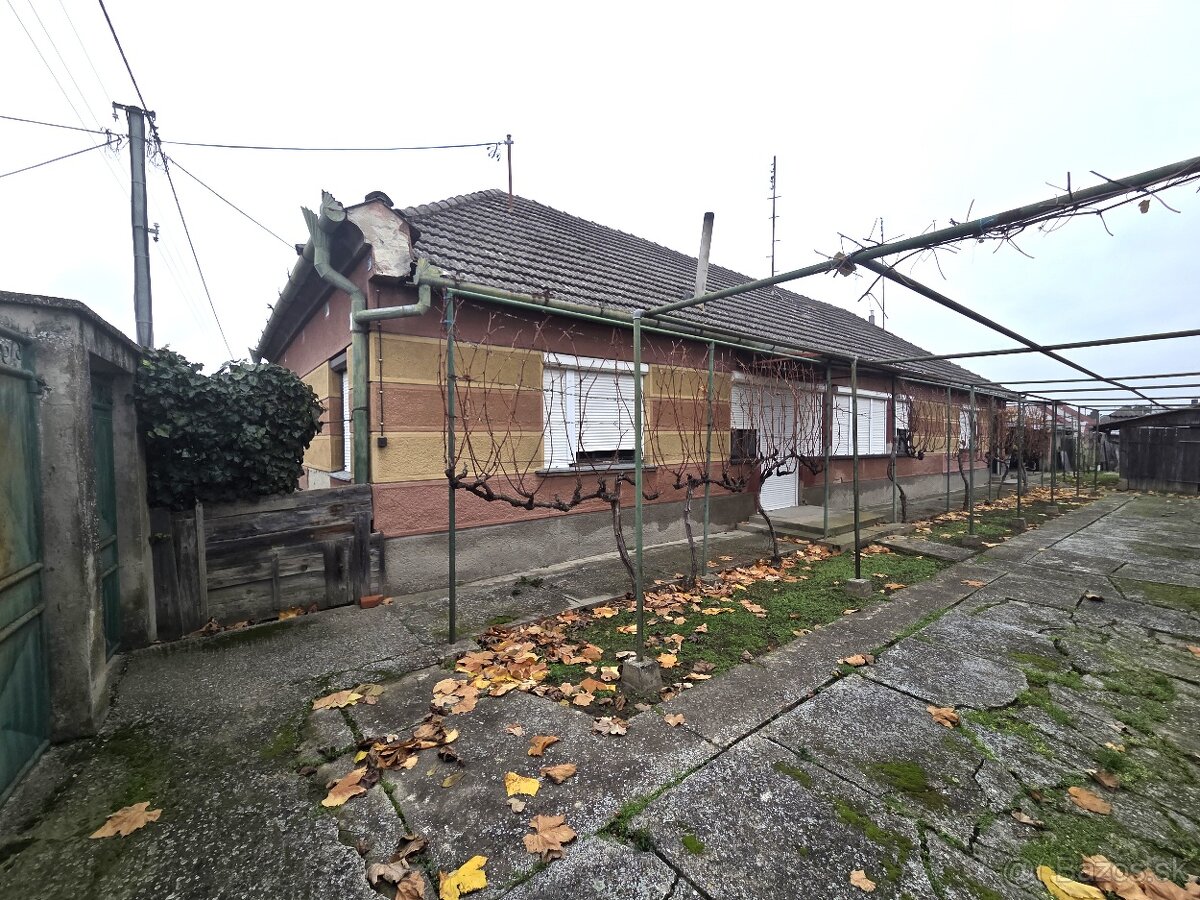 Ponúkame na predaj rodinný dom v Nededi - 2