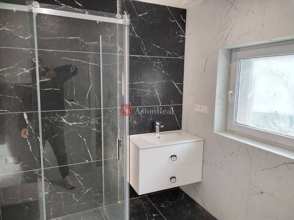 Predaj 5-izbový RODINNÝ DOM, pozemok 547 m2, Martin - Podháj - 2