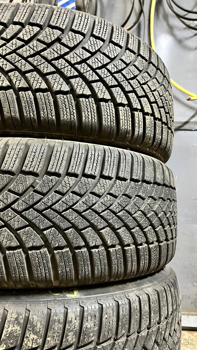 Pneu 205/50 r17 - 2