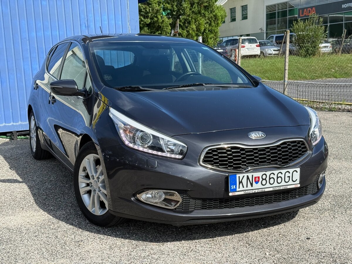 Kia Ceed 1.6 CRDI EX/Gold,94kw.M6.5d. Kupene v SR. - 2