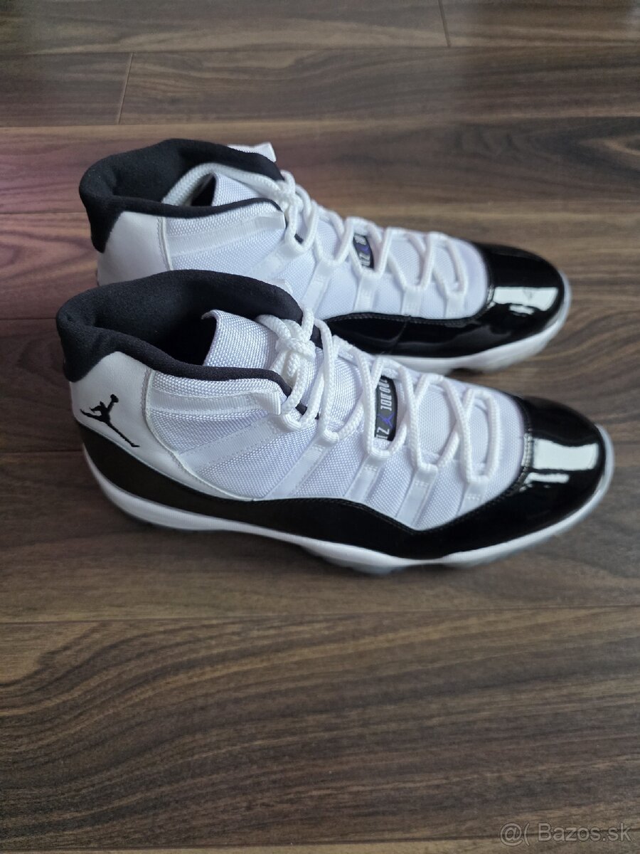 AIR JORDAN 11 RETRO - 2