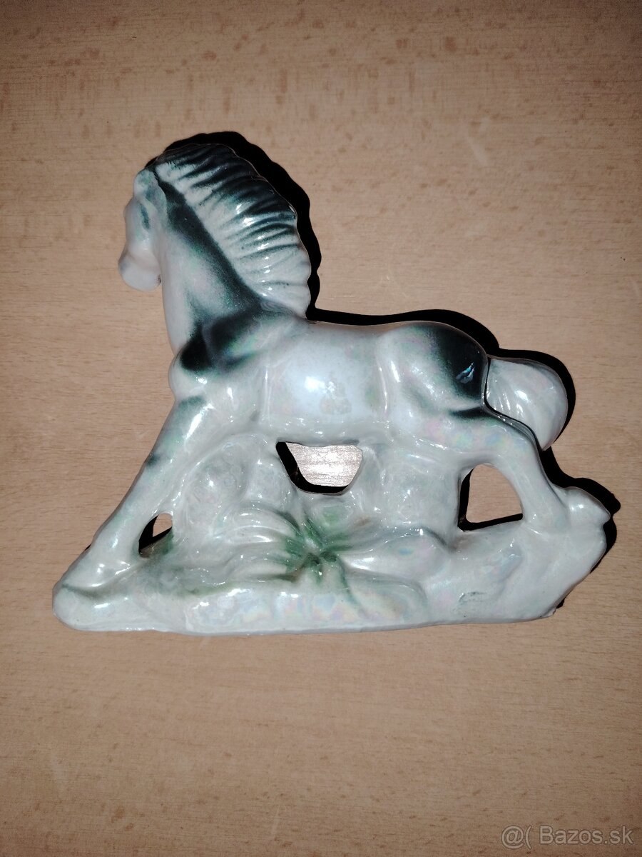 Keramický kôň - 2
