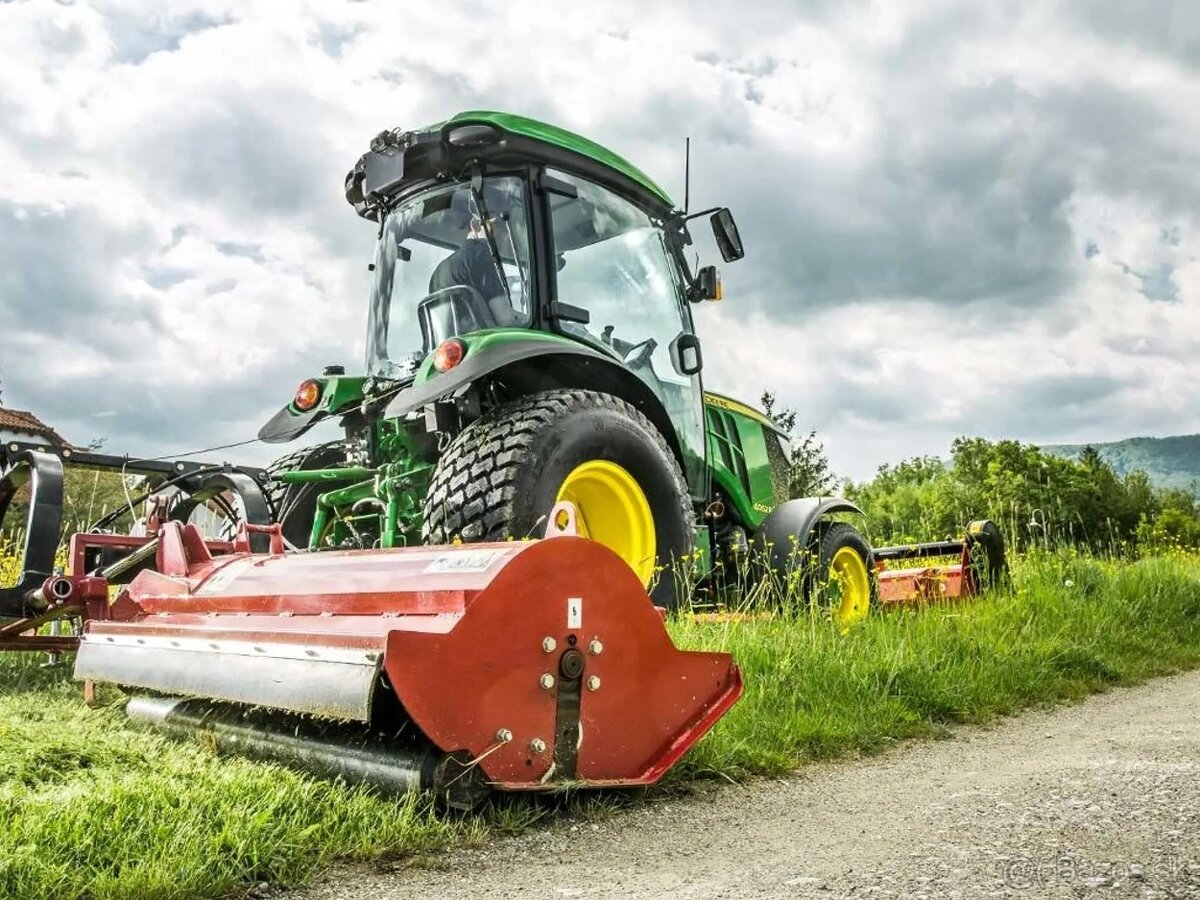 Predám traktor John Deere 4052R - 2