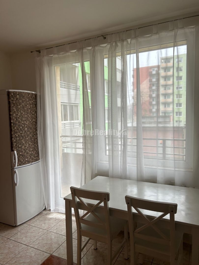 Rezervované: Predaj 1izb bytu na Nábrežnej ul. - 2