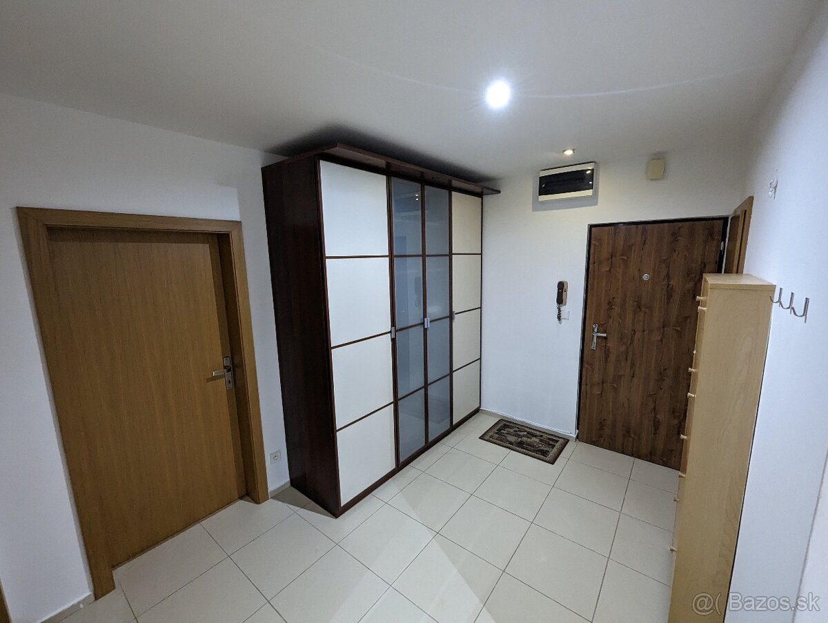 Prenájom 2 izbový byt HLINY 7 - 2