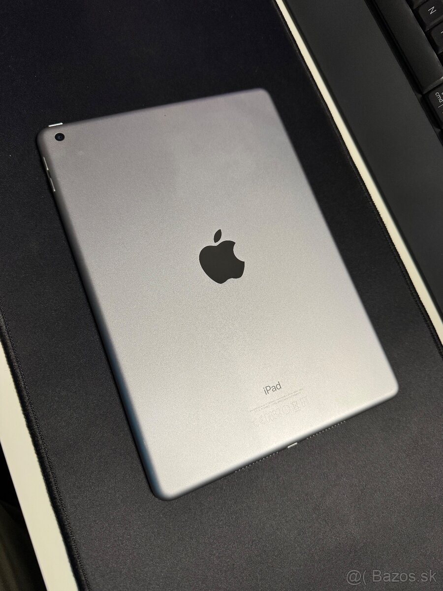 Predám Apple iPad 5th generácie - 2