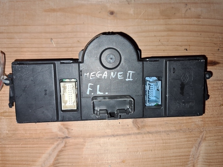 Ovládanie kúrenia Renault Megane II FL 8200398308 - 2