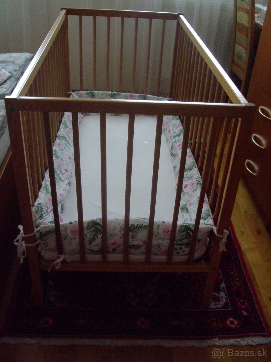 Drevená detská postieľka - 2