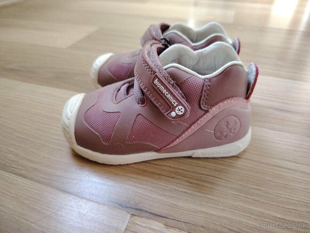 Tenisky Biomechanics vel. 20 - 2