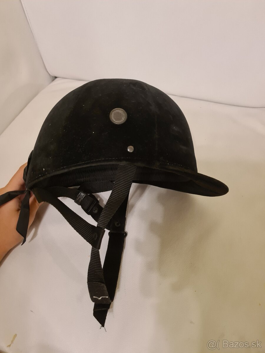 jazdecká prilba na kone - 2
