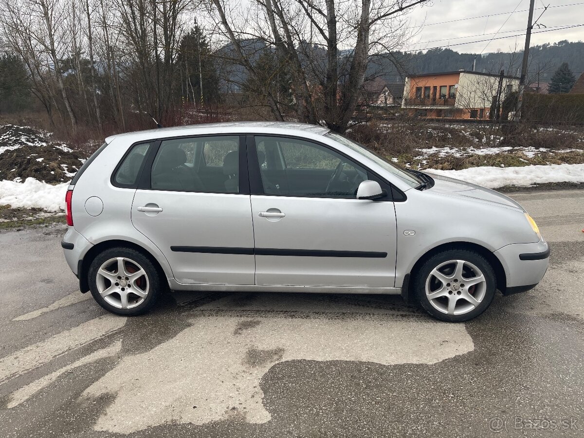 Volkswagen Polo - benzín 55 kW - 2