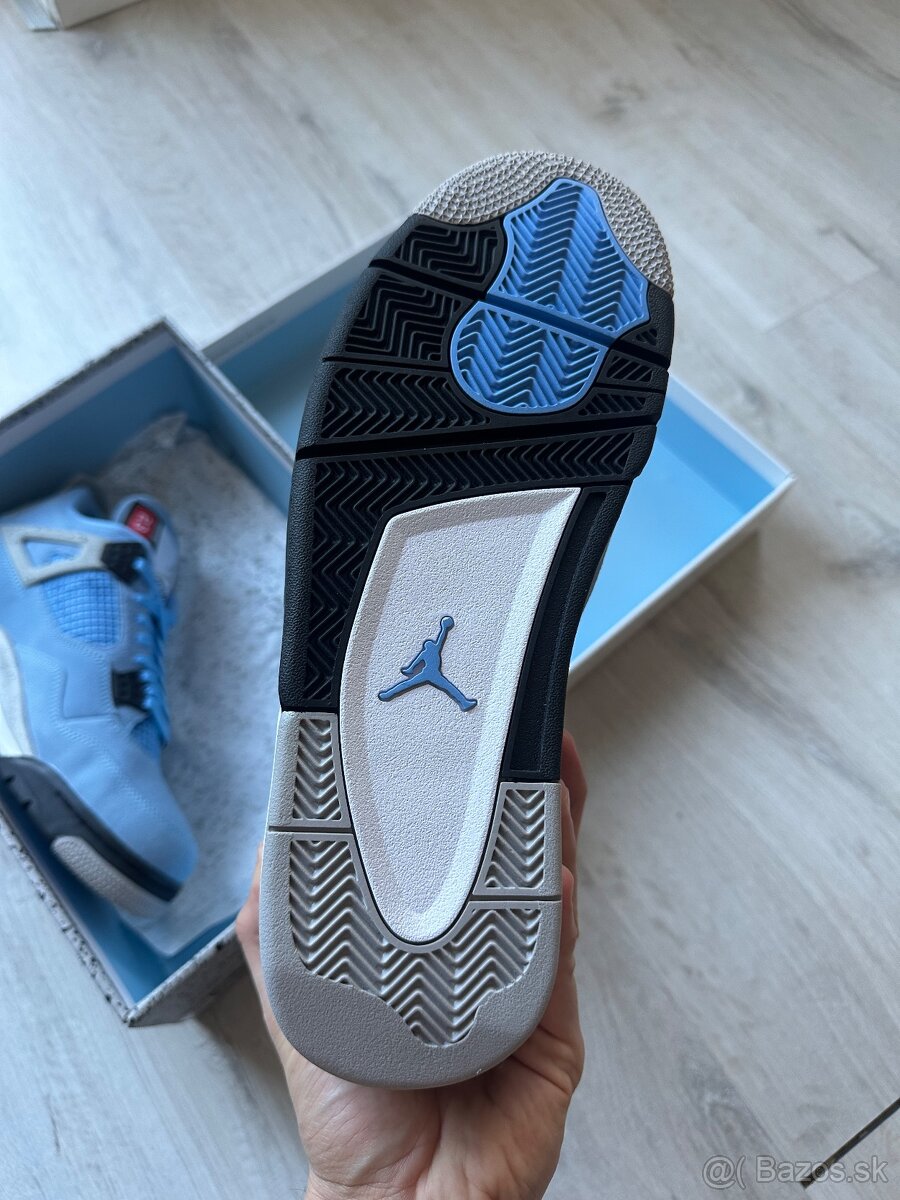 Nike Jordan 4 University Blue - 2