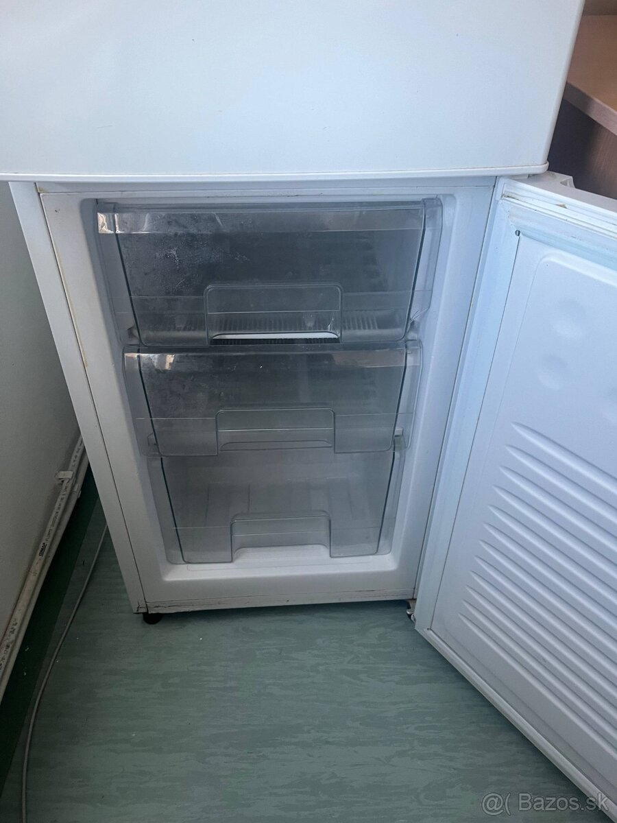 Predám chladničku - 2