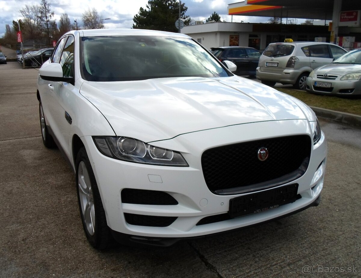 Jaguar F-Pace 2.0D I4 240k Prestige AWD A/T - 2