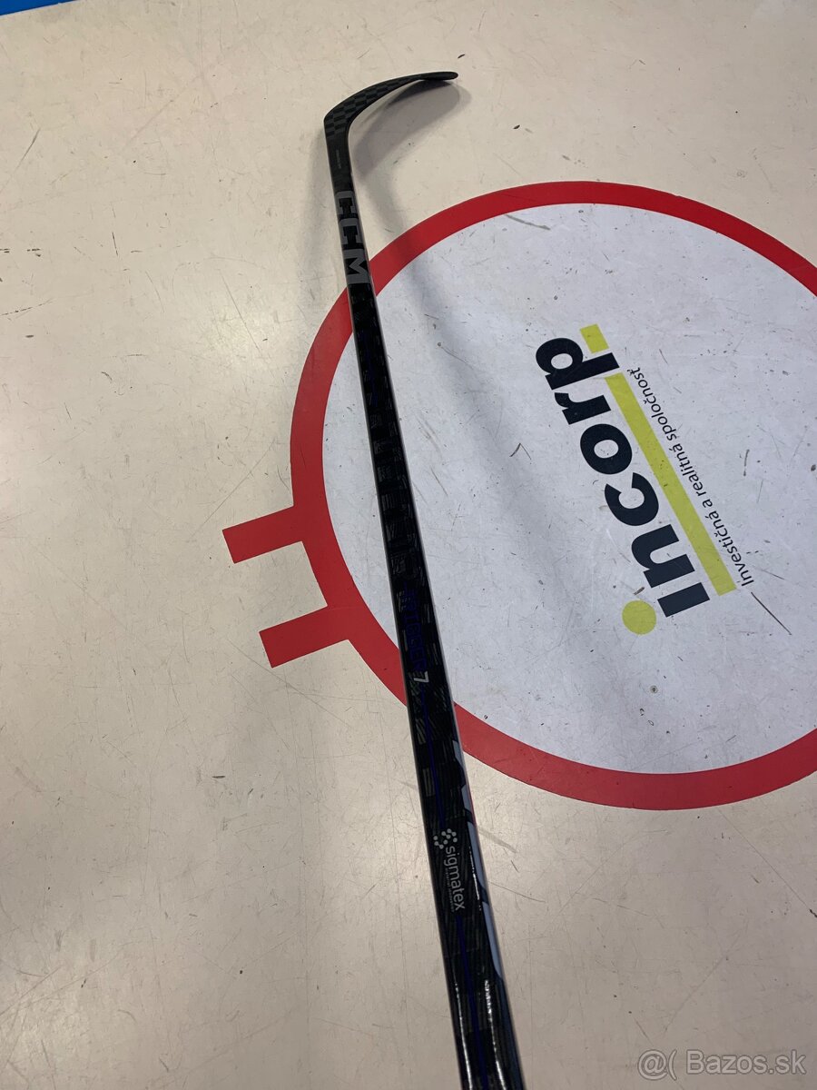 UPLNE NOVA PROFI HOKEJKA CCM RIBCOR TRIGGER 7 SR - 2