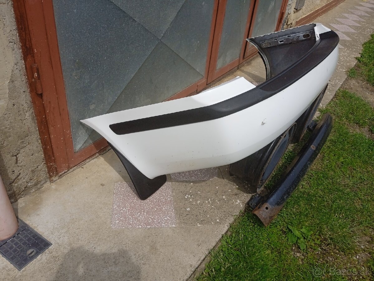 Predám diely na Octaviu combi. - 2