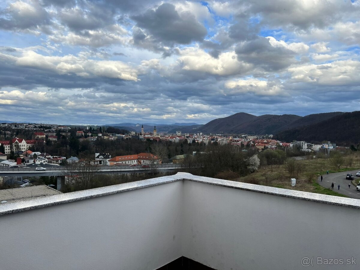 Priestranný podkrovný 3-izbový byt s veľkou terasou BELVEDER - Ansicht 2