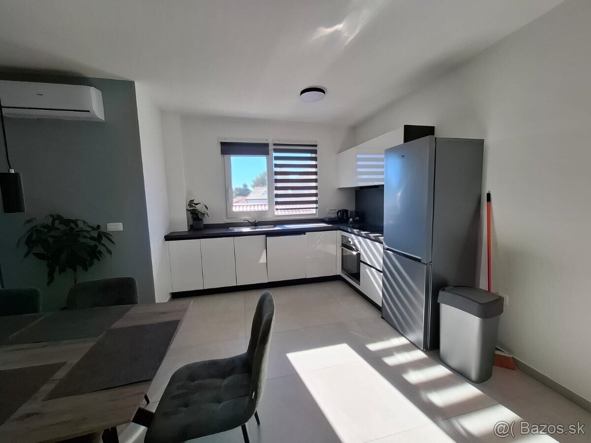 Ponúkam do prenájmu 2 izbový byt moderné zariadený - 2