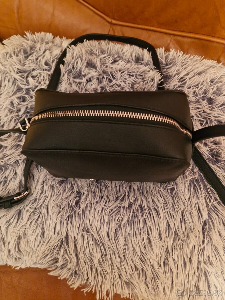 Mala kabelka Calvin Klein - 2