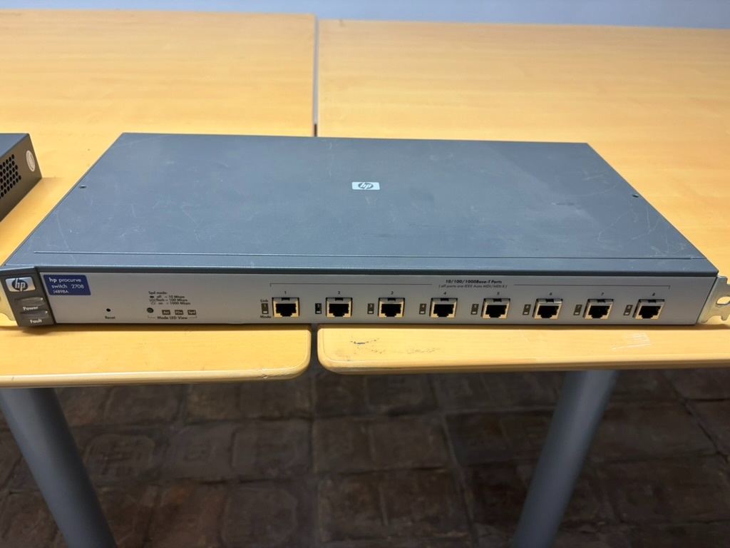 HP procurve switch 2708 J4898A - 2