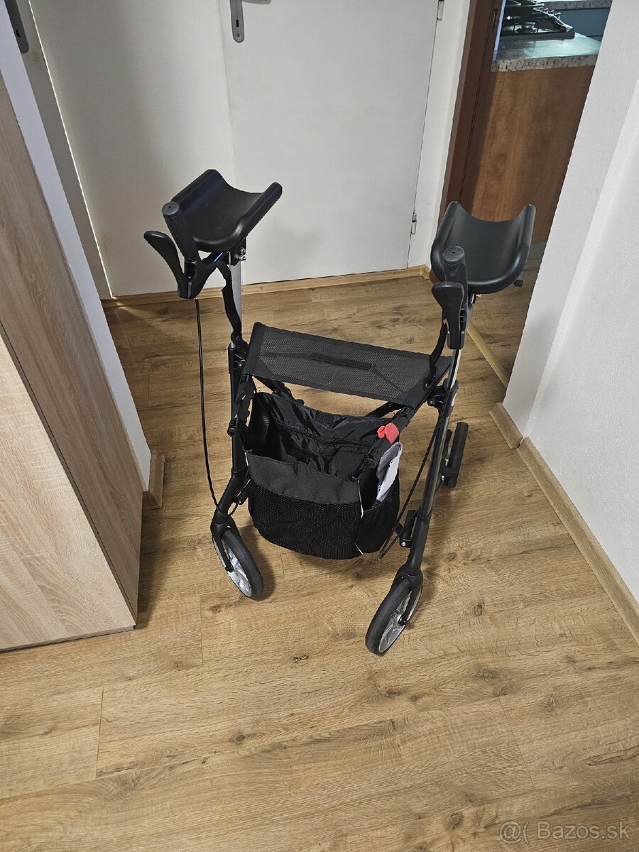 G aparát chodítko. - 2