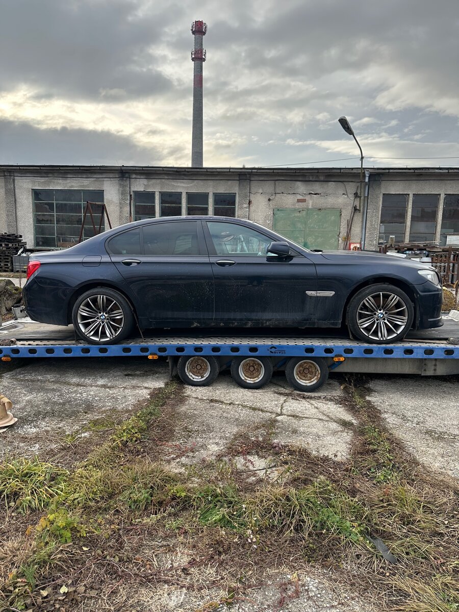 Rozpredam bmw f01 750i - 2