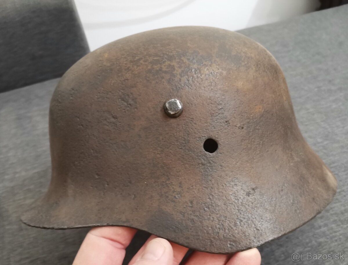 Horthy maďarská prilba - 2