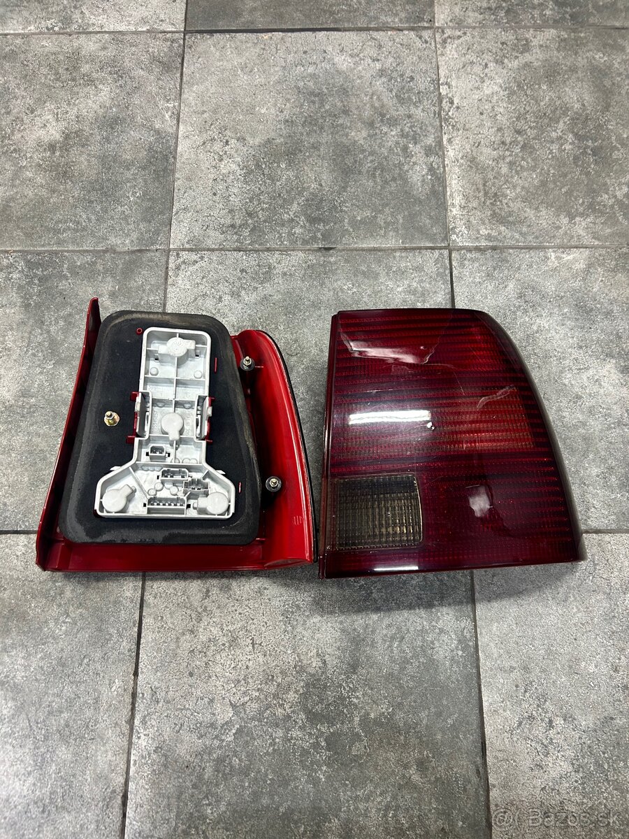 Zadne svetlá passat B5 sedan - 2