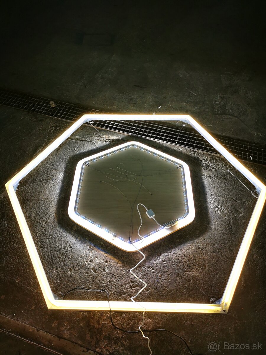 Šesťuholníkové LED závesné svietidlo - 2