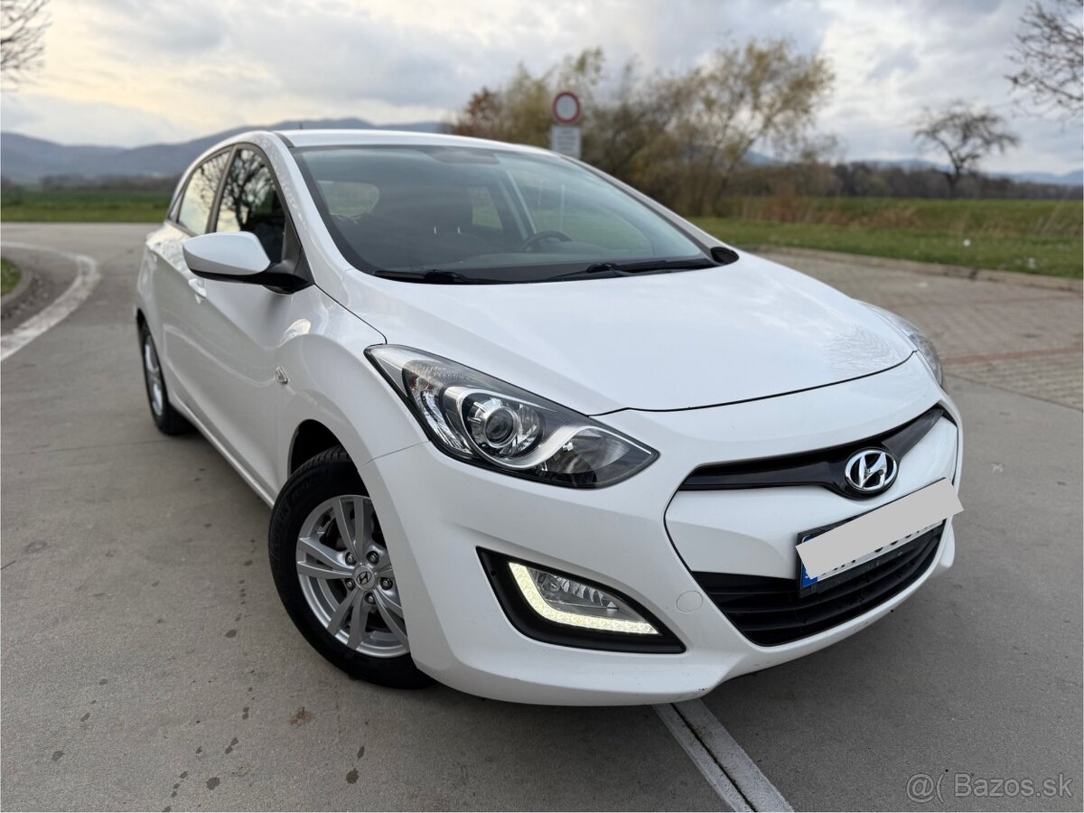 Hyundai i30 1.4i Benzin MPI DOHC CVVT Comfort//SK VOZIDLO// - 2