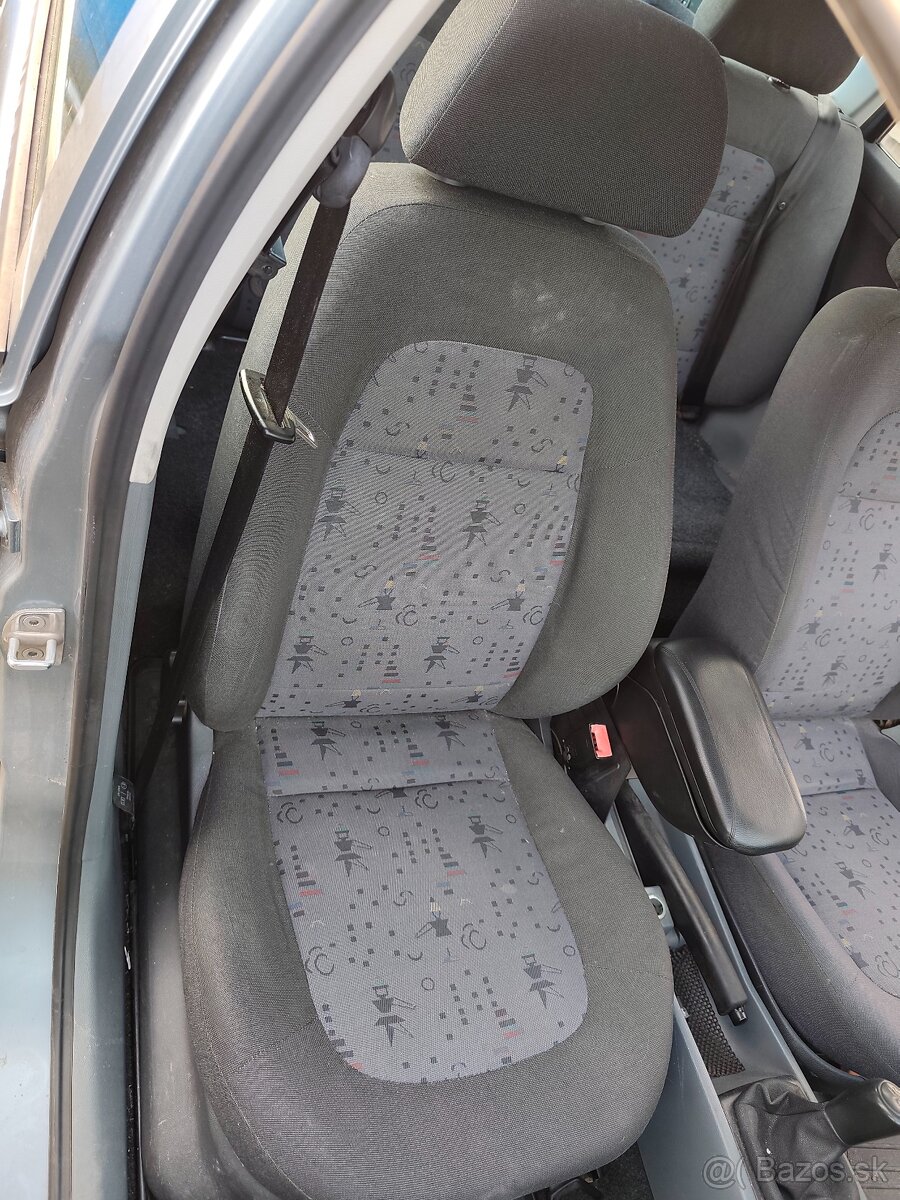 Predám Škoda Fabia 1 sedačky - 2