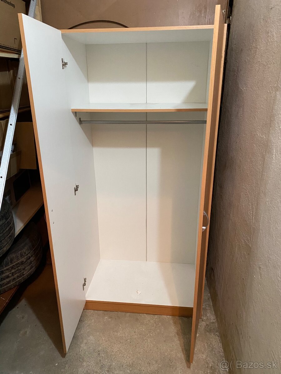 Šatníková skriňa - 2