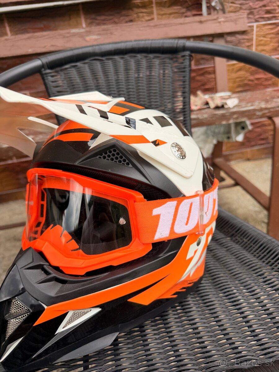 Motocrossova detská prilba - 2