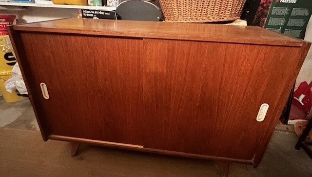 Predám československé retro skrinky. - 2