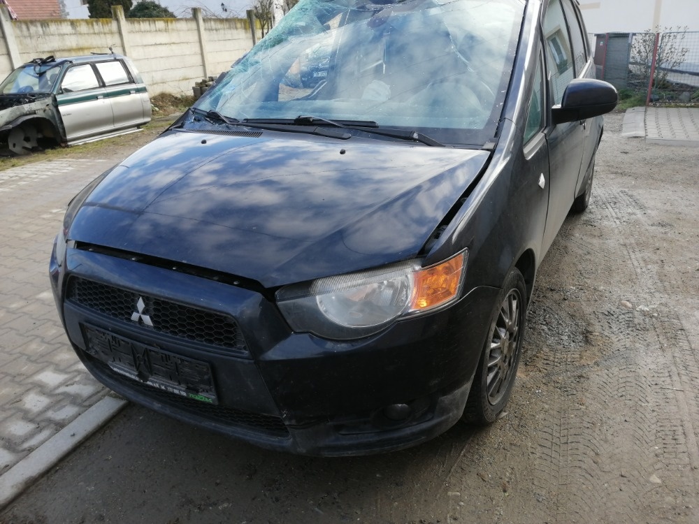 Mitsubishi Colt 2009-2012 - 2