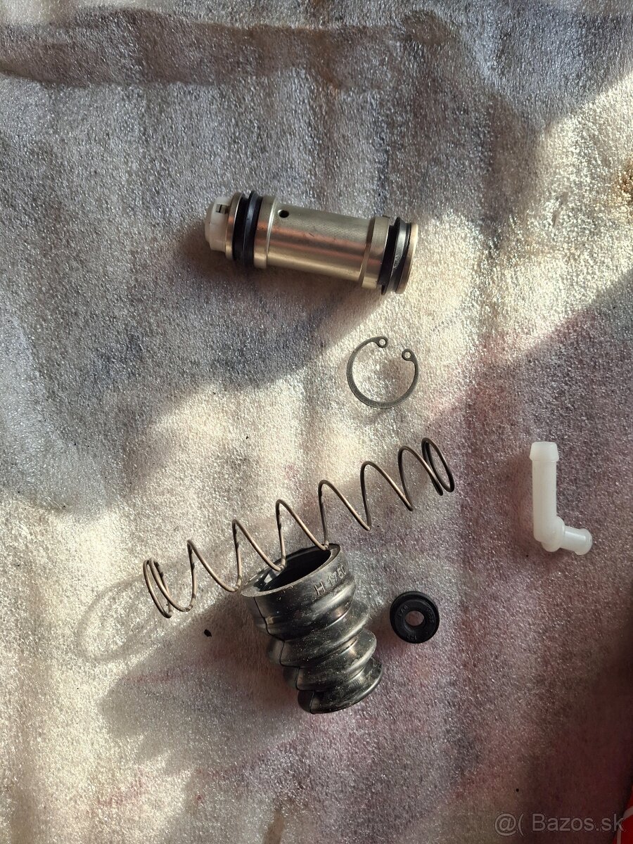 Unimog opravna sada spojkoveho valca - 2