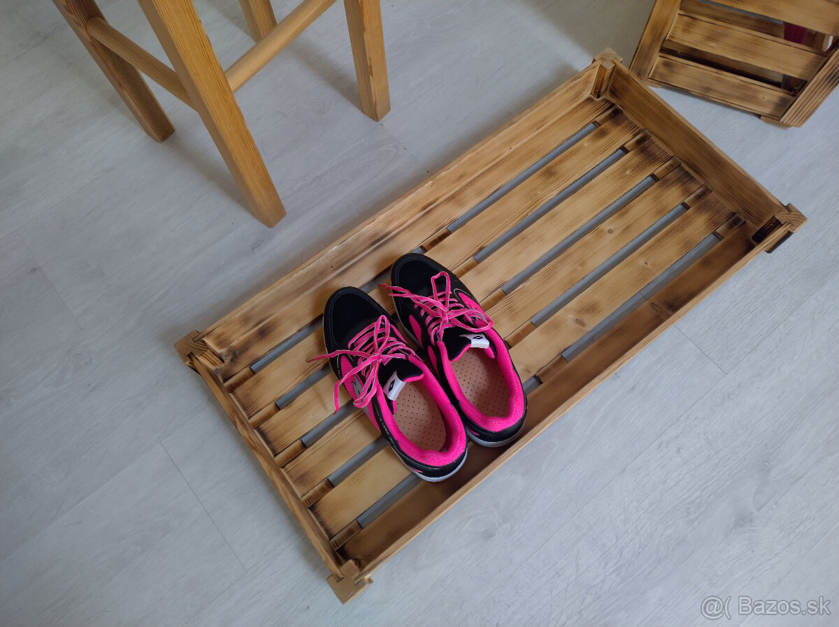 dreveny botnik a box na dazdnik - 2