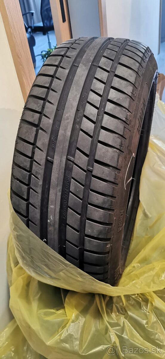 Sadu 4 letných pneumatík R16 205/55 - 2