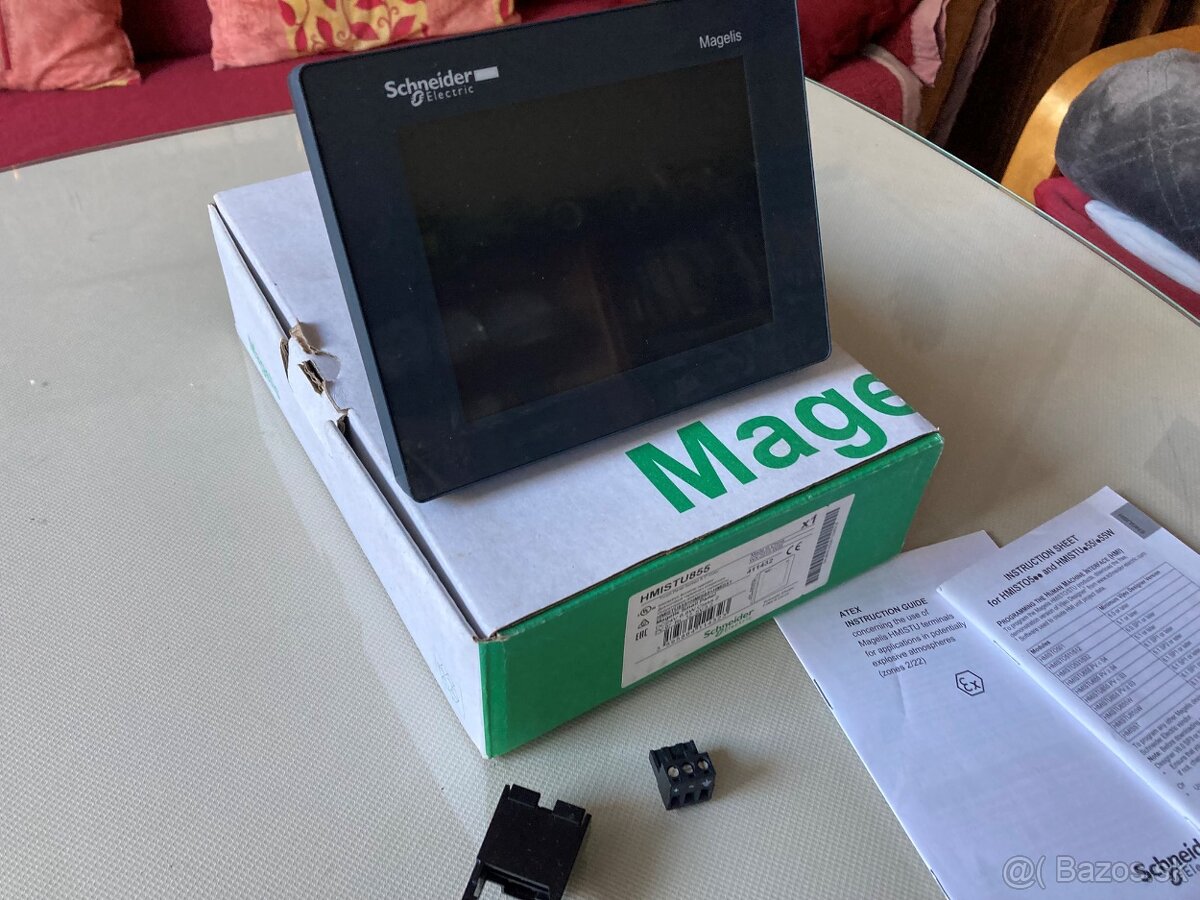 Predám HMI panel Schneider Magelis HMISTU855 - 2