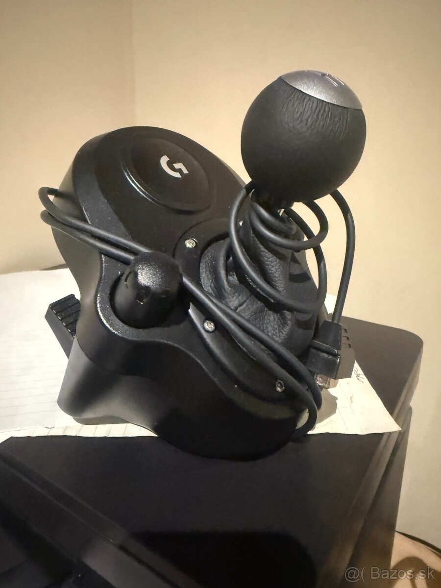 Predam novu radiacu paku LOGITEC (driving force shifter) - 2