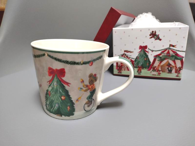 keramicka vianocna šálka s krabicou - 2