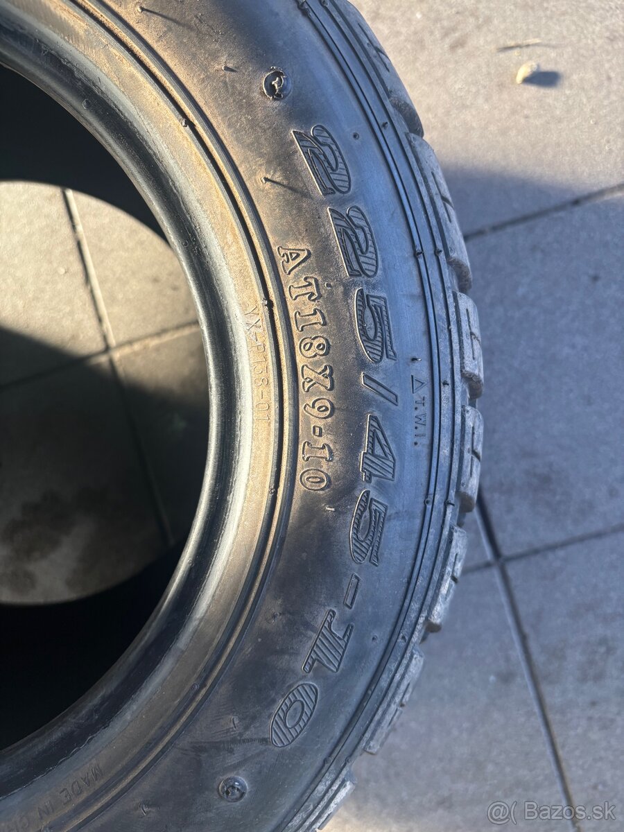 Pneu na stvorkolku - 2