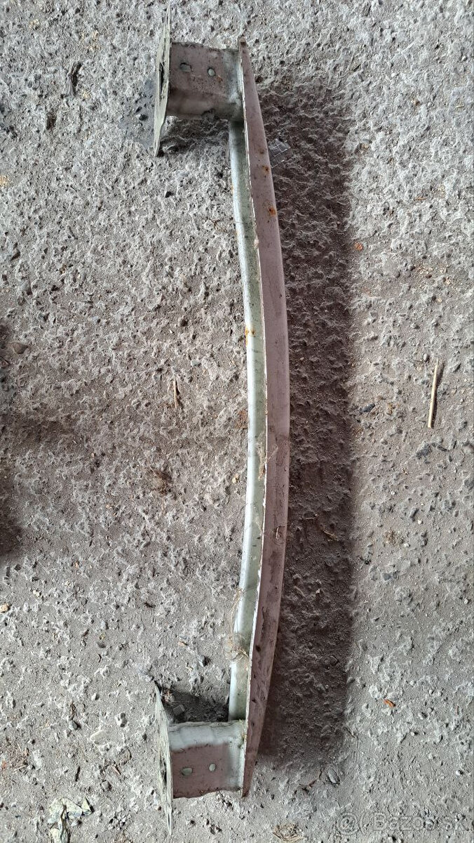 Výstuha predného nárazníka Škoda Rapid - 2