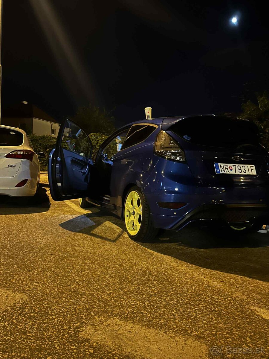 Ford fiesta s1600 - 2