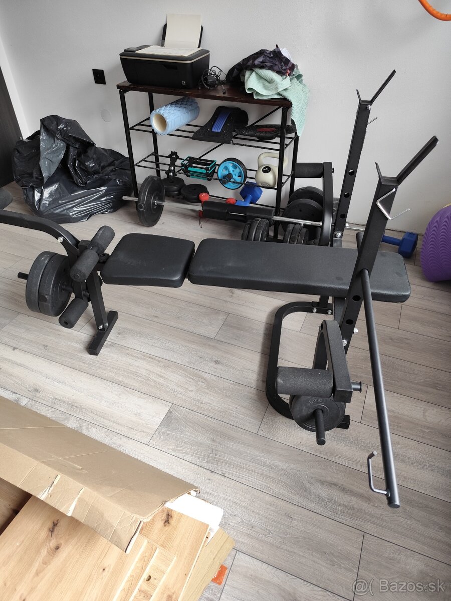 Lavička so stojanmi na činku - 2