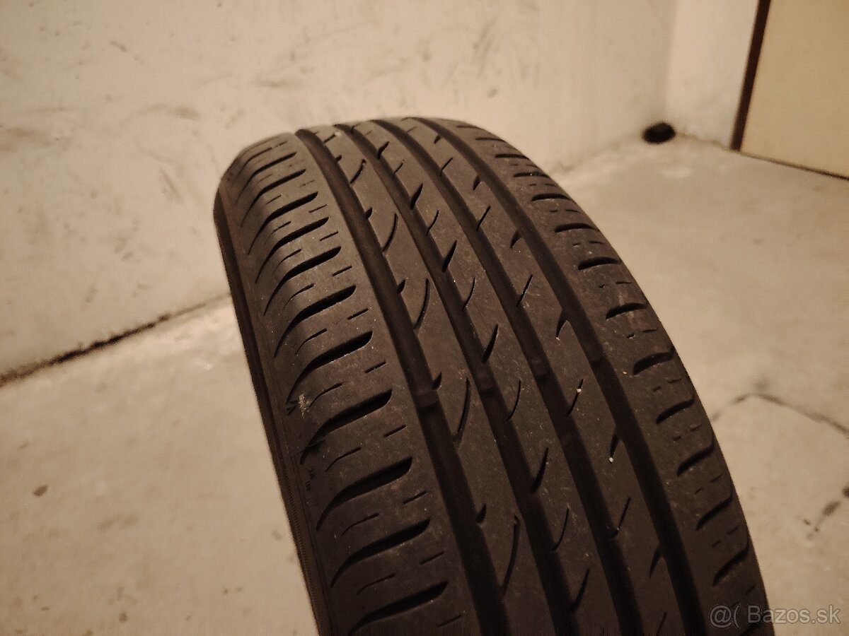 Predám letné pneumatiky 215/60 R17 - 2