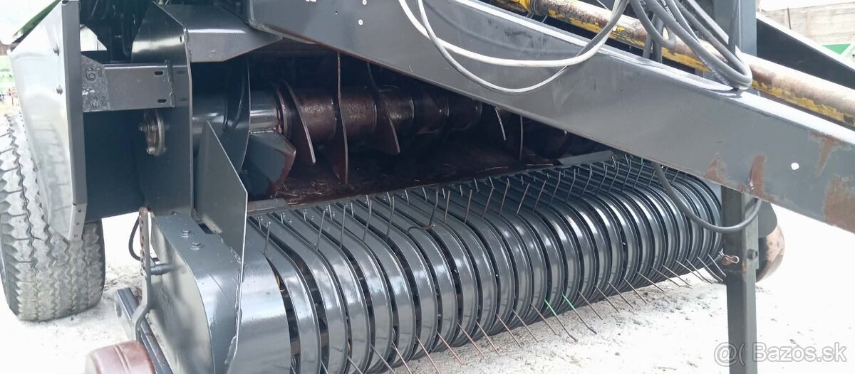 Balíkovač Deutz Fahr MP 121 - 2