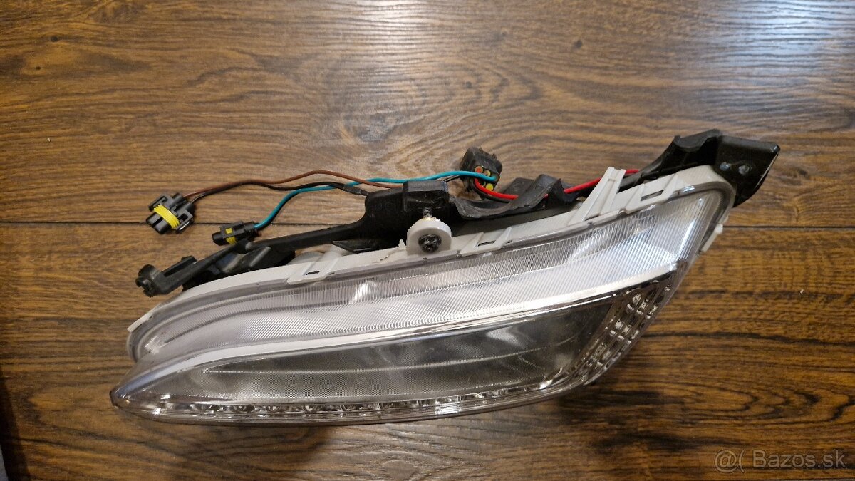 Predám LED svetlo Hyundai SantaFe - 2